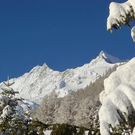 Evelyne * Saas-Fee