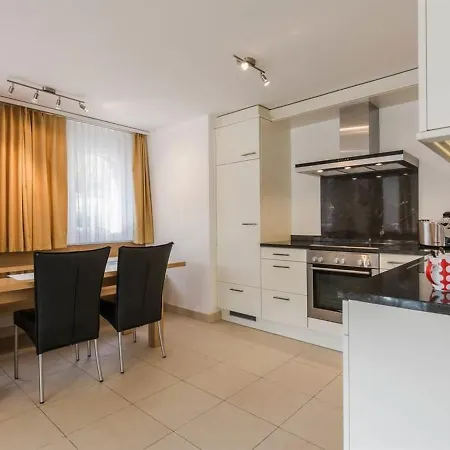 Evelyne Apartmán *